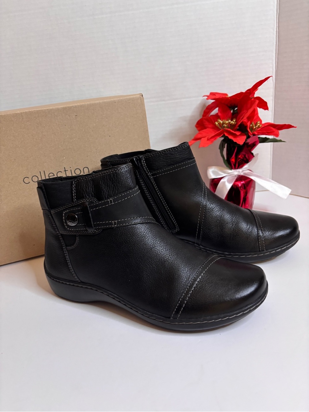 New in Box Clarks Collection Cora Tropic Black Leather Comfort Booties – Women's